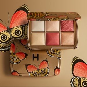 NEW💕 Hourglass Butterfly Palette